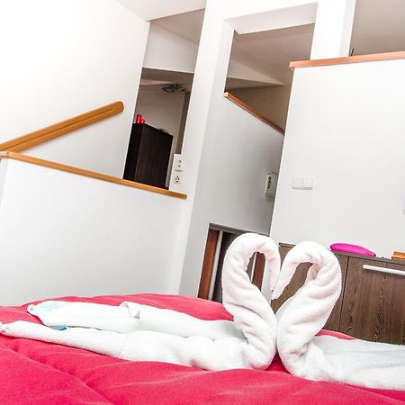 Apartment Downtown Zilina Bagian luar foto