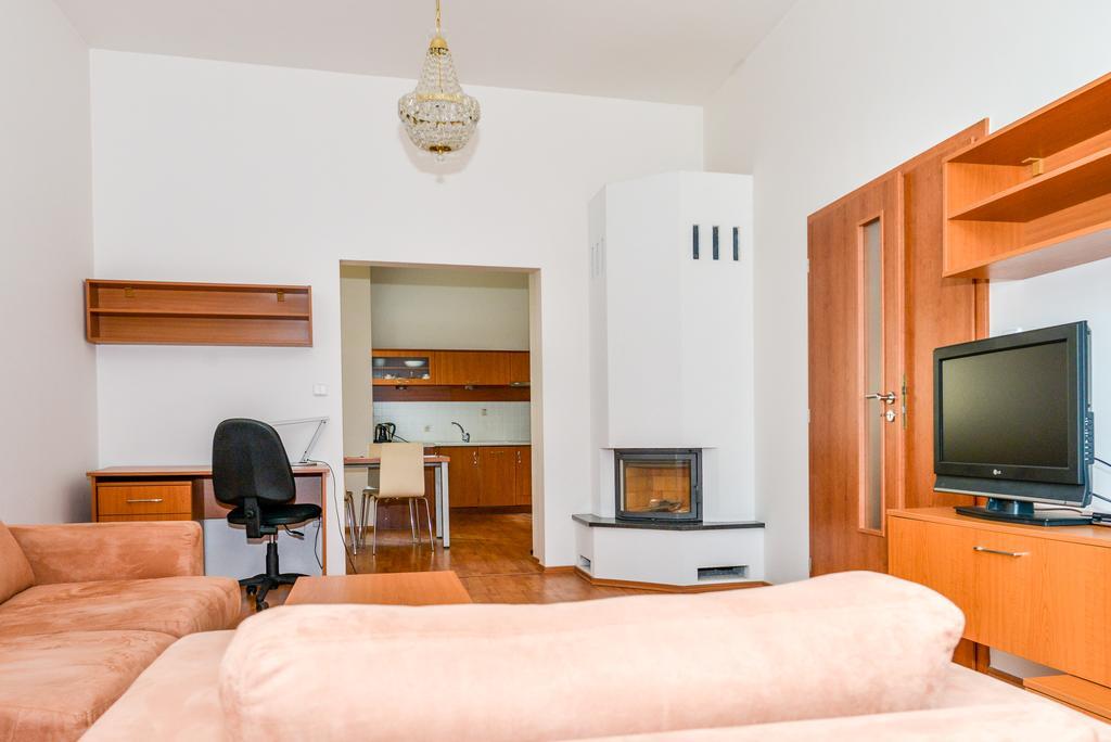 Apartment Downtown Zilina Bagian luar foto
