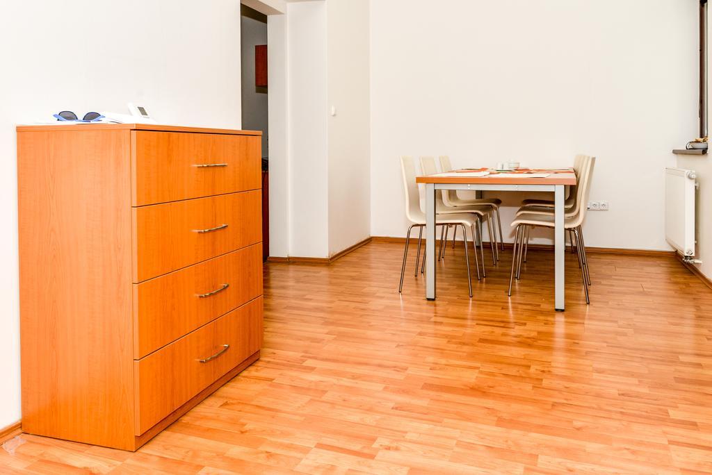 Apartment Downtown Zilina Bagian luar foto