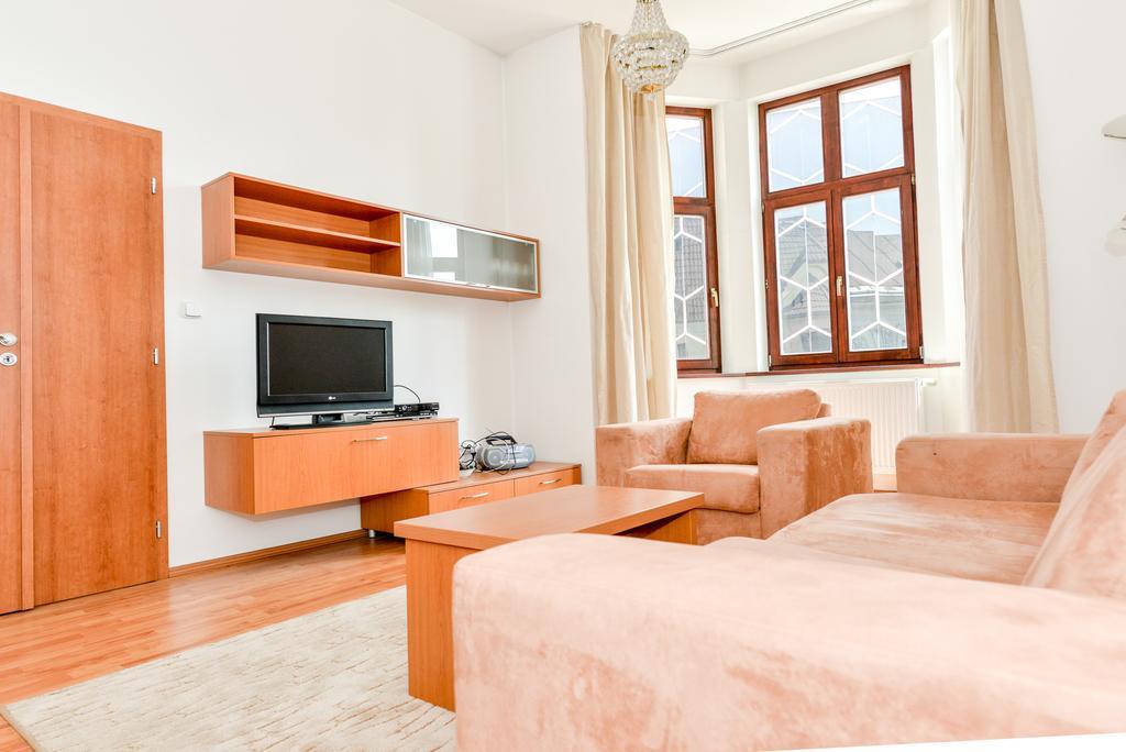Apartment Downtown Zilina Bagian luar foto
