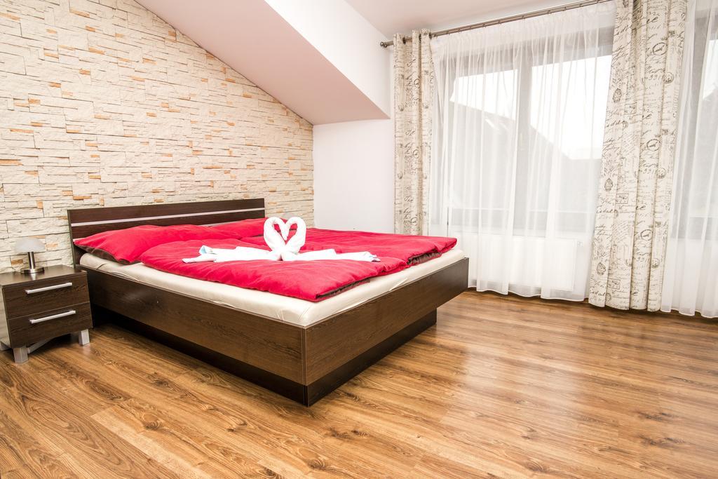 Apartment Downtown Zilina Bagian luar foto